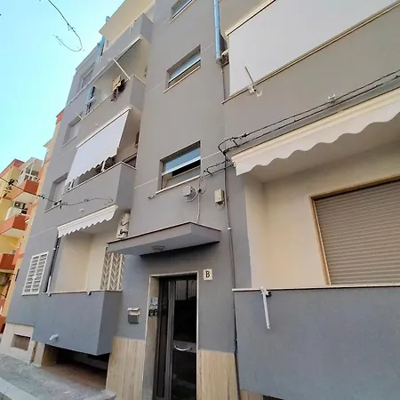 Dimora Giovanni 3* باري